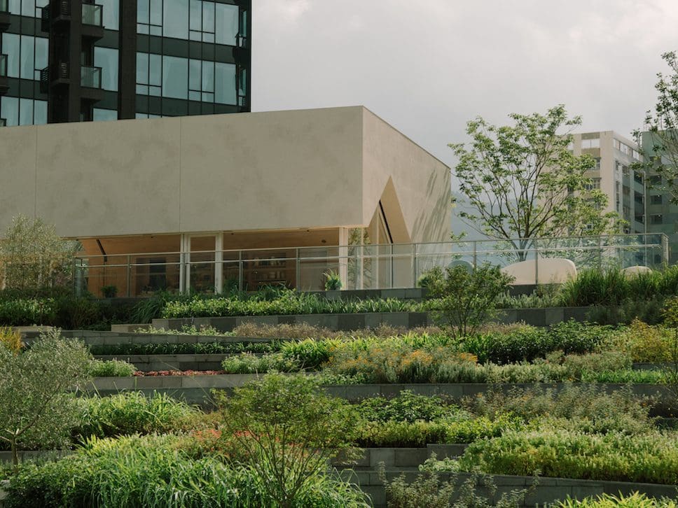 pocket green urban farm